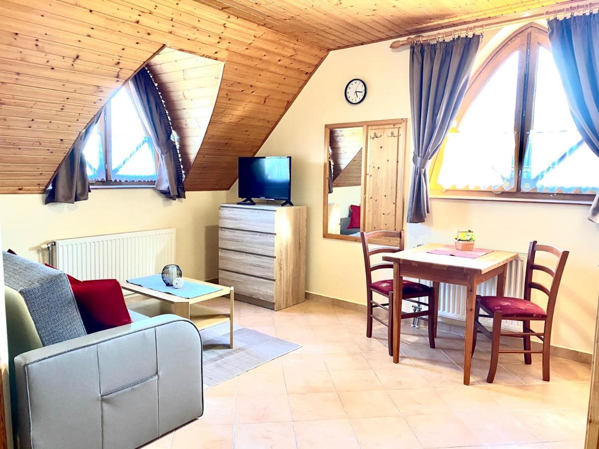 Ferienwohnung Katalin App. Zalagyoengye Zalakaros Exterior foto