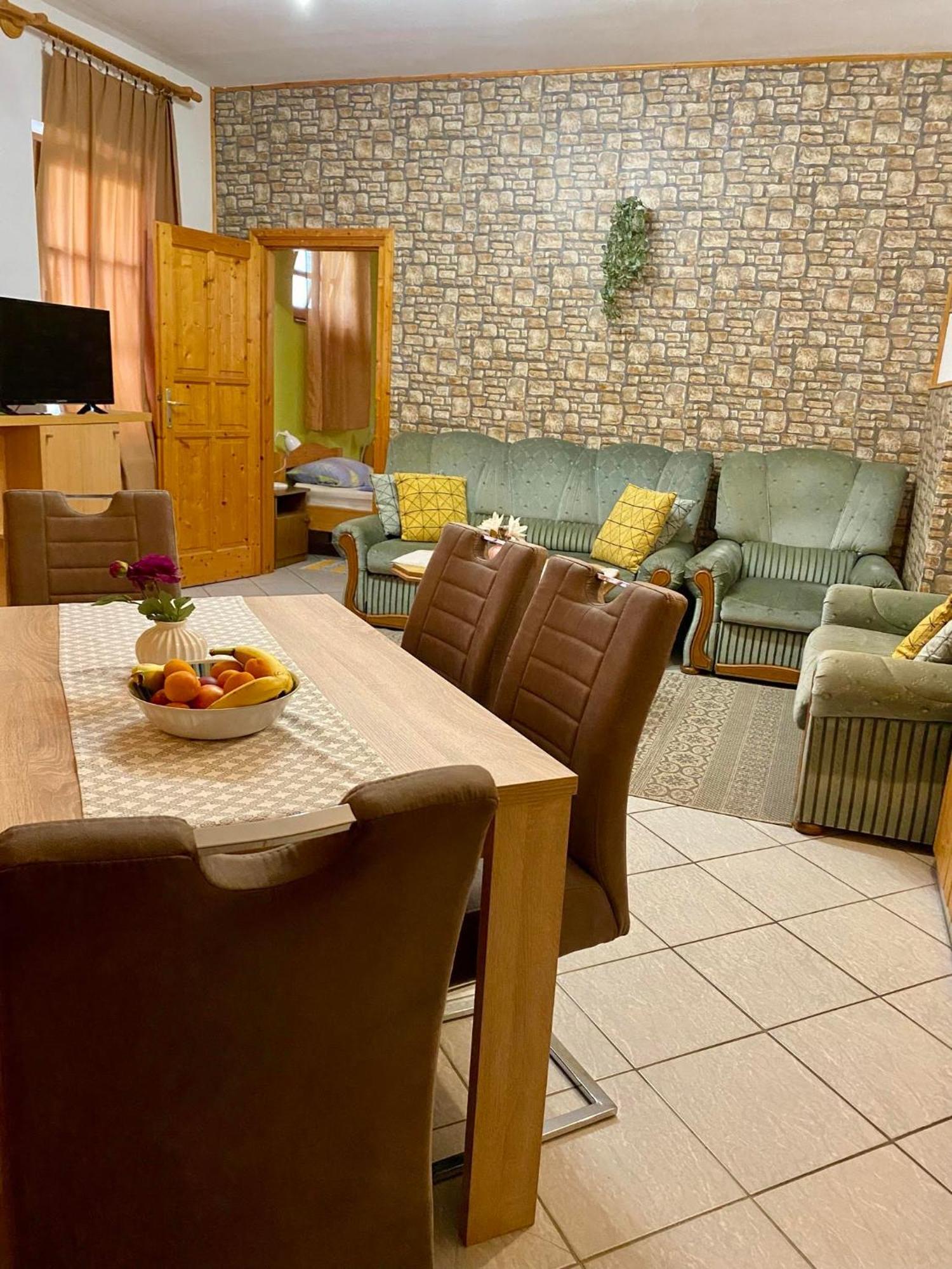 Ferienwohnung Katalin App. Zalagyoengye Zalakaros Exterior foto