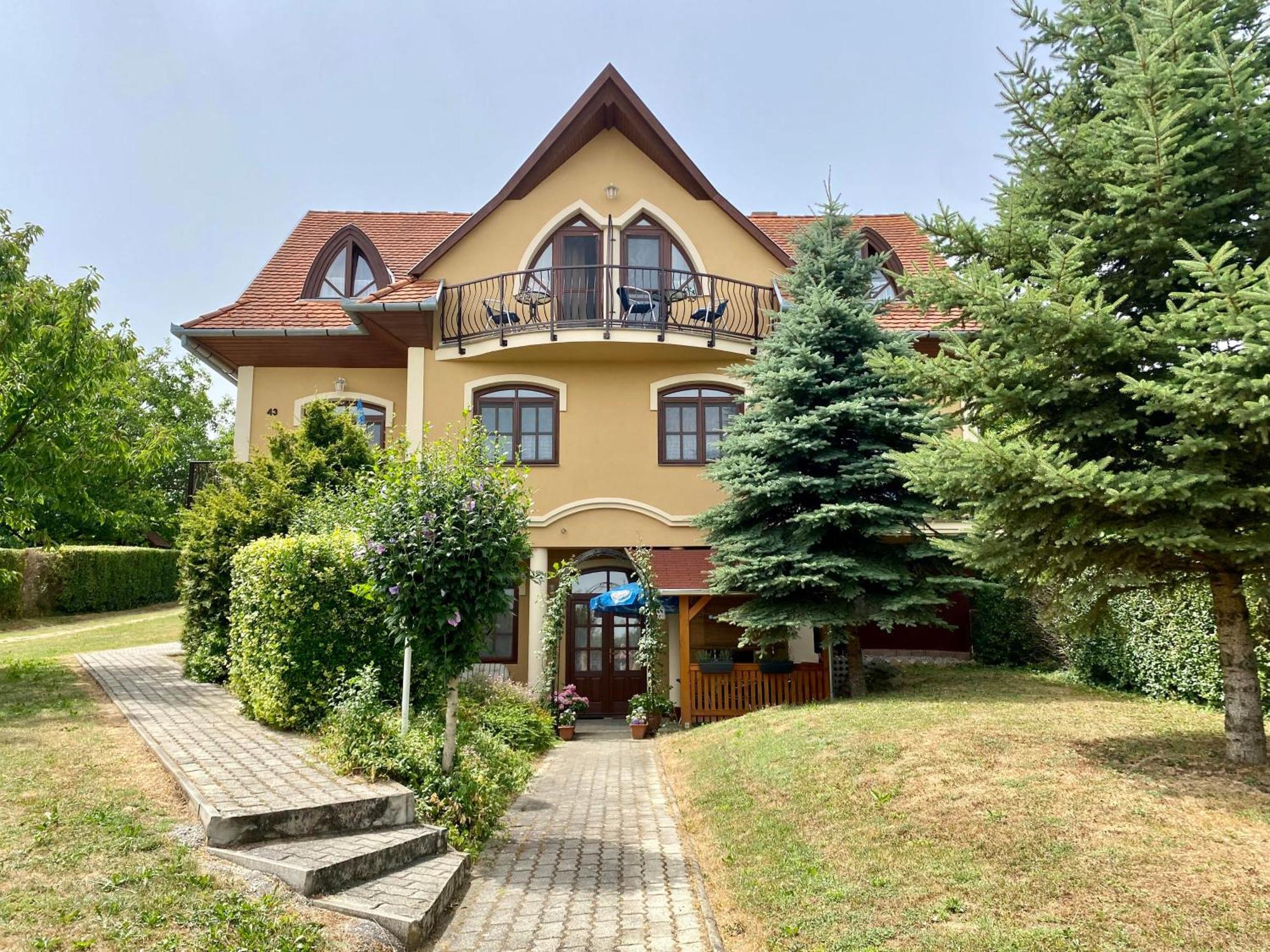 Ferienwohnung Katalin App. Zalagyoengye Zalakaros Exterior foto