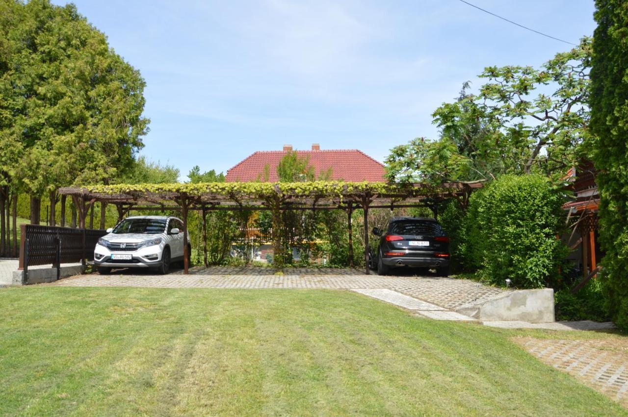 Ferienwohnung Katalin App. Zalagyoengye Zalakaros Exterior foto